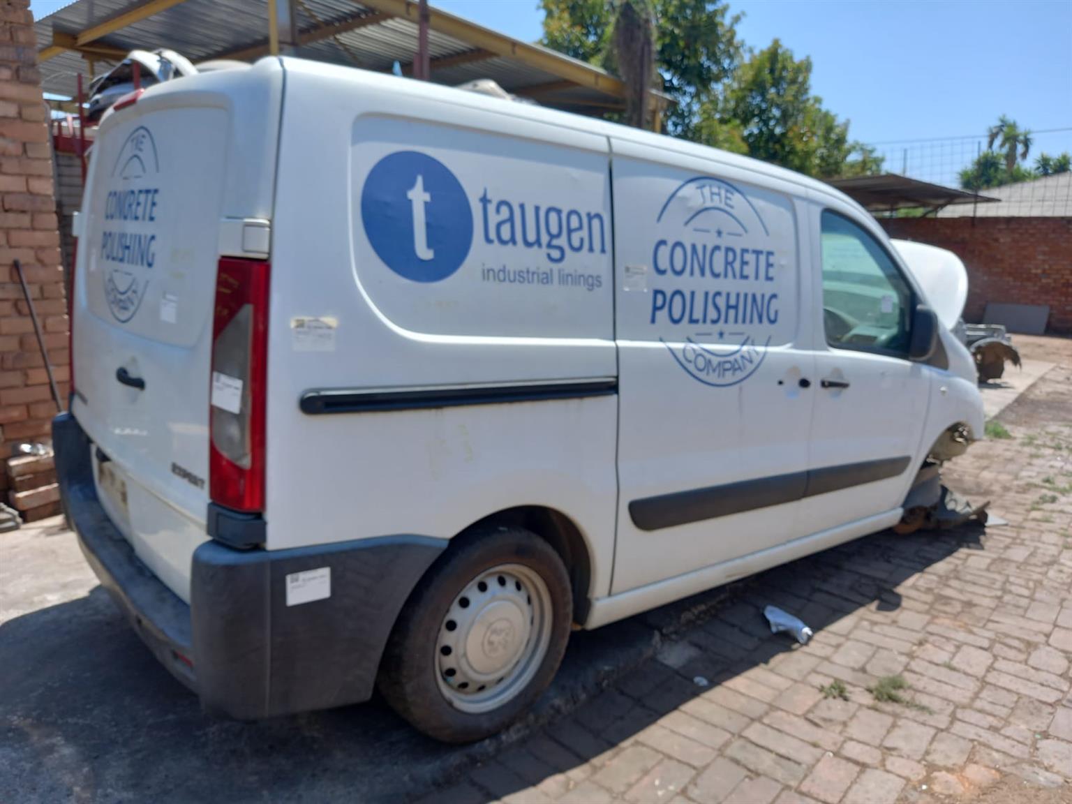Peugeot Expert 2013 2.0 Diesel 10DY Stripping For Spares – Engine, Body, and Int - Private Seller Peugeot Expert 2013 2.0 Diesel 10DY Stripping For Spares – Engine, Body, and Int - Private Seller