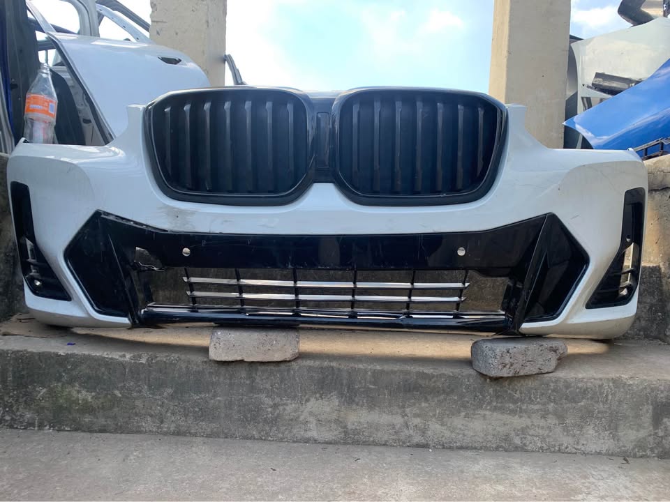 BMW G01 X3 facelift bumper for sale in good condition second hand original - Private Seller BMW G01 X3 facelift bumper for sale in good condition second hand original - Private Seller