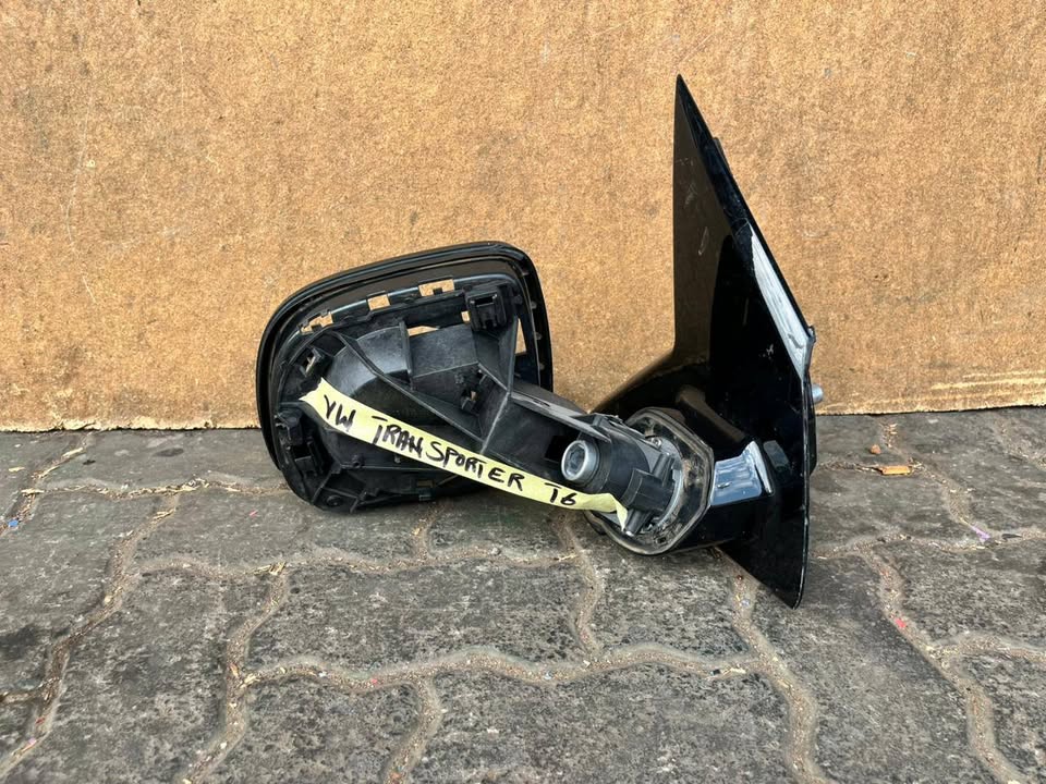 Volkswagen Transport T6 Mirror - Private Seller Volkswagen Transport T6 Mirror - Private Seller
