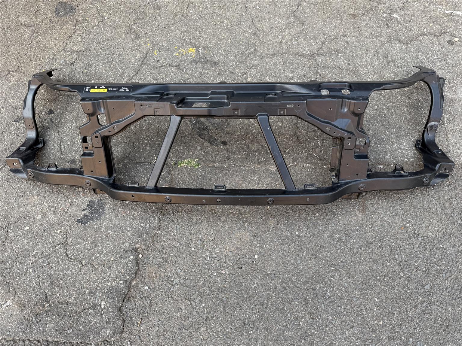 Land Rover Discovery 5 Cradle - Private Seller Land Rover Discovery 5 Cradle - Private Seller