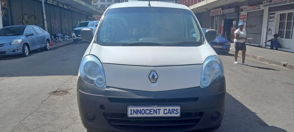 2014 RENAULT KANGOO 1.6 PETROL, MANUAL TRANSMISSION, WHITE, 83000KM