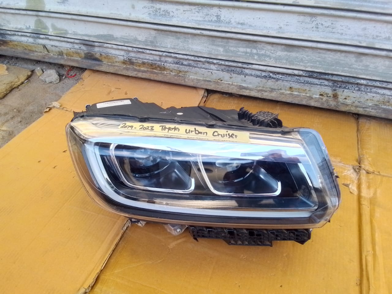 (2019-2023) TOYOTA URBAN CRUISE RHS LED HEADLIGHT FOR SALE - Private Seller (2019-2023) TOYOTA URBAN CRUISE RHS LED HEADLIGHT FOR SALE - Private Seller