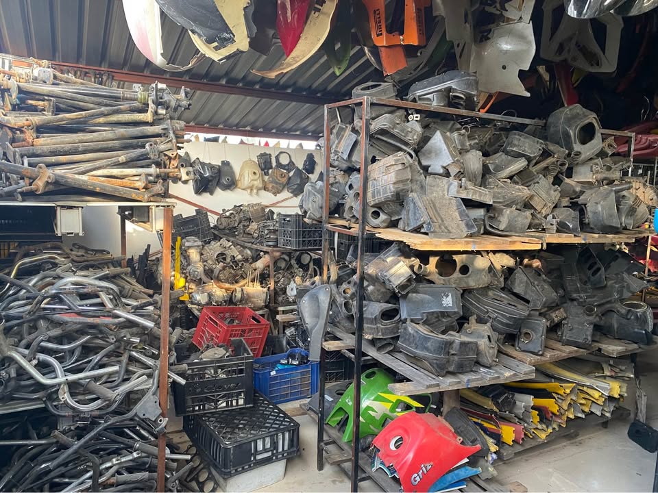 Yamaha R6 2007 stripping for spares. Meyerton bike scrapyard new and secondhand spares - Private Seller Yamaha R6 2007 stripping for spares. Meyerton bike scrapyard new and secondhand spares - Private Seller
