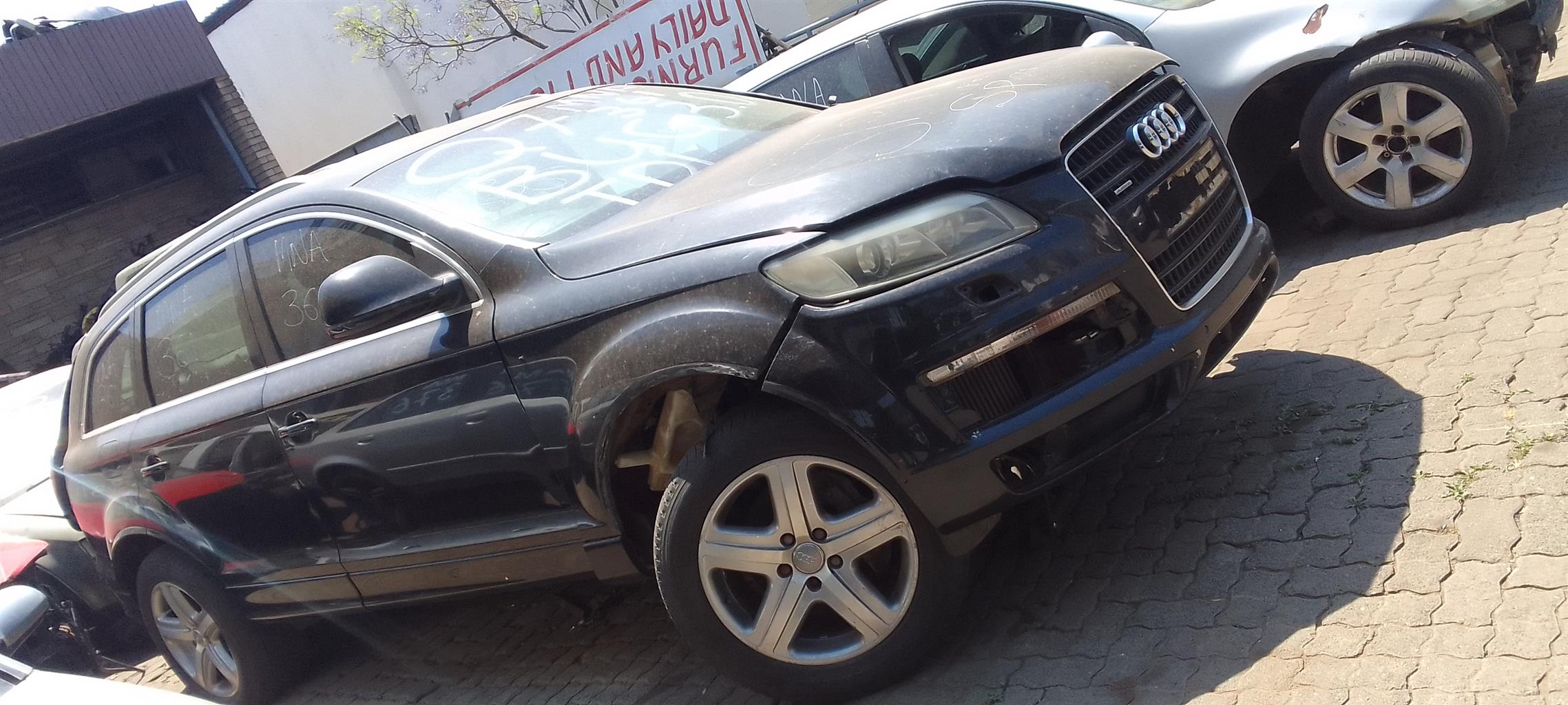 Audi Q7 3.0 TDI 2012 Model for Stripping - Private Seller Audi Q7 3.0 TDI 2012 Model for Stripping - Private Seller