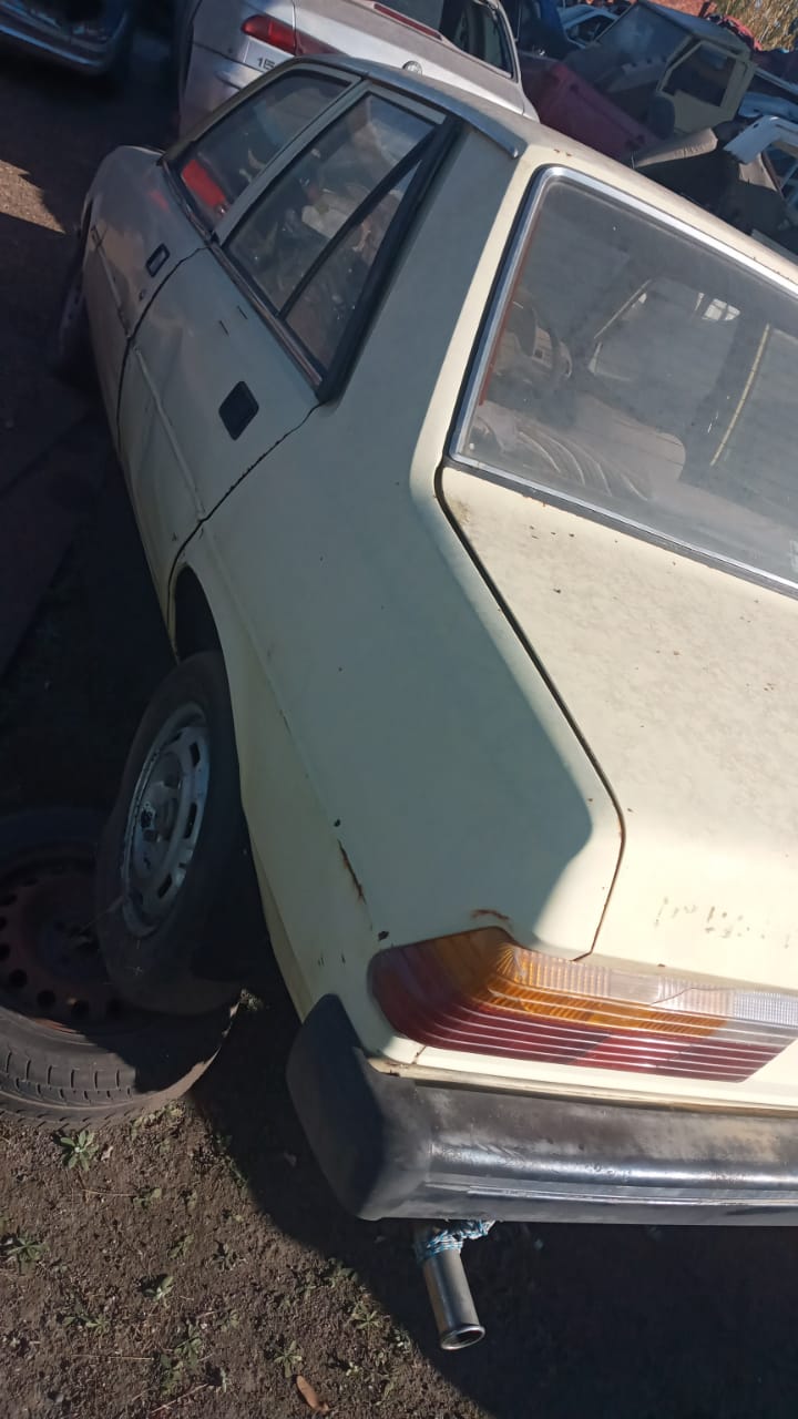 Peugeot 305 SR 1998 Stripping for Spares - Private Seller