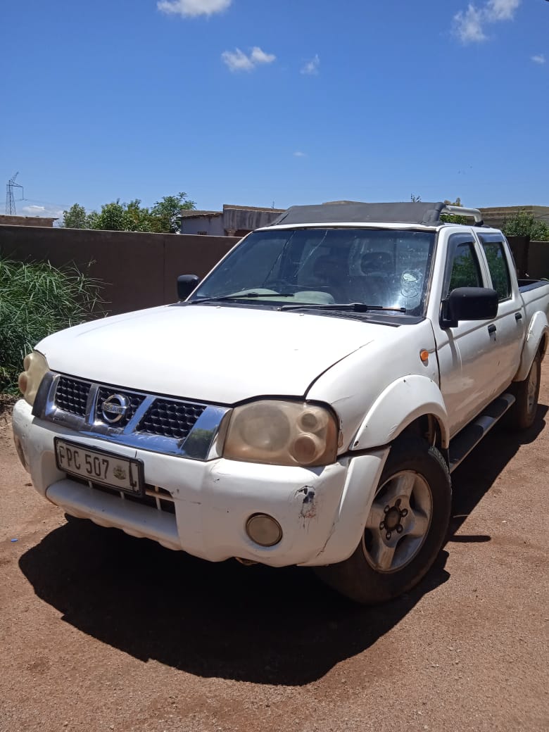 Used 2012 Nissan Hardbody 2.7D double cab - Private Seller