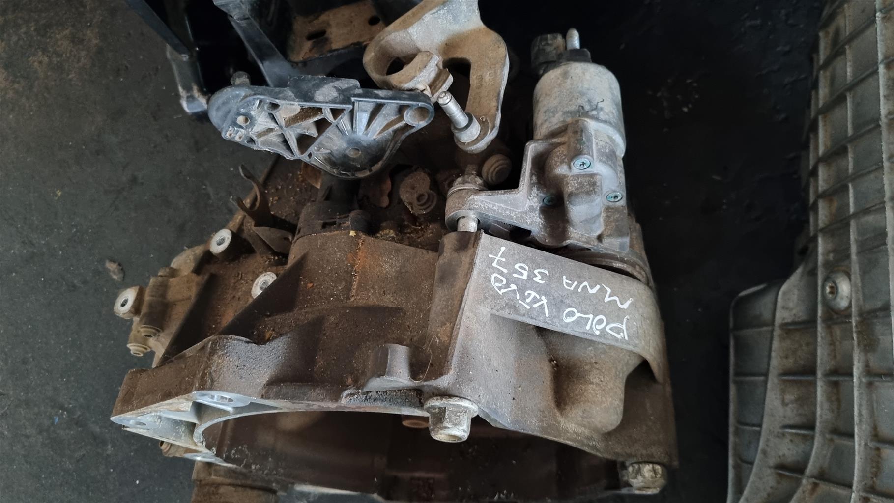 VW POLO VIVO MANUEL GEARBOX - Private Seller