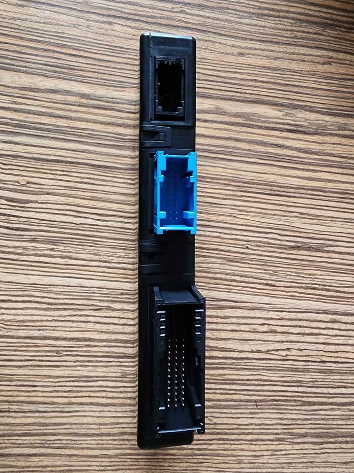 BMW F10-13 GATEWAY CONTROL MODULE - 650i 640i M6 550i 535i 740i 750i