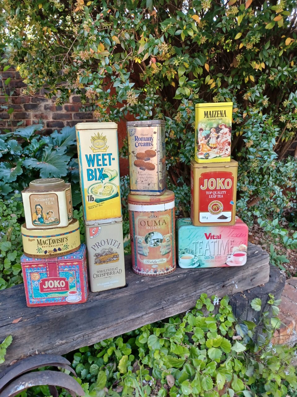 Tins (Classic old) Tins (Classic old)