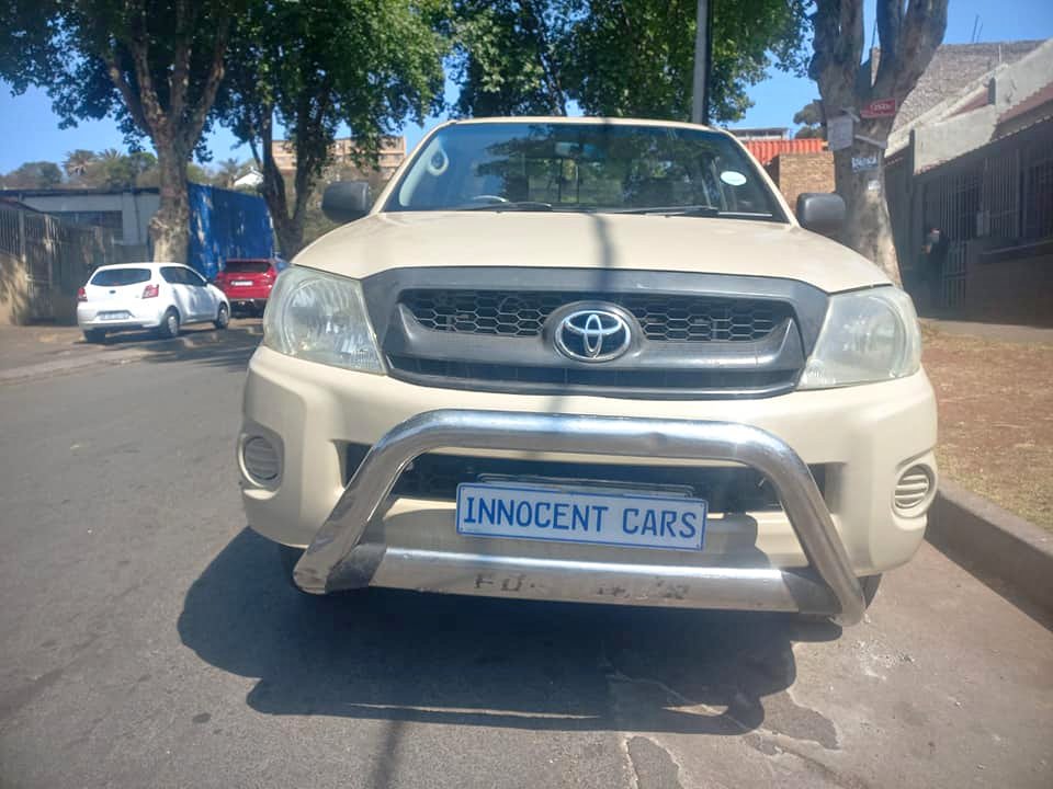2009 TOYOTA HILUX S-CAB 2.5 D4D DIESEL, MANUAL 4X4, BEIG COLOR