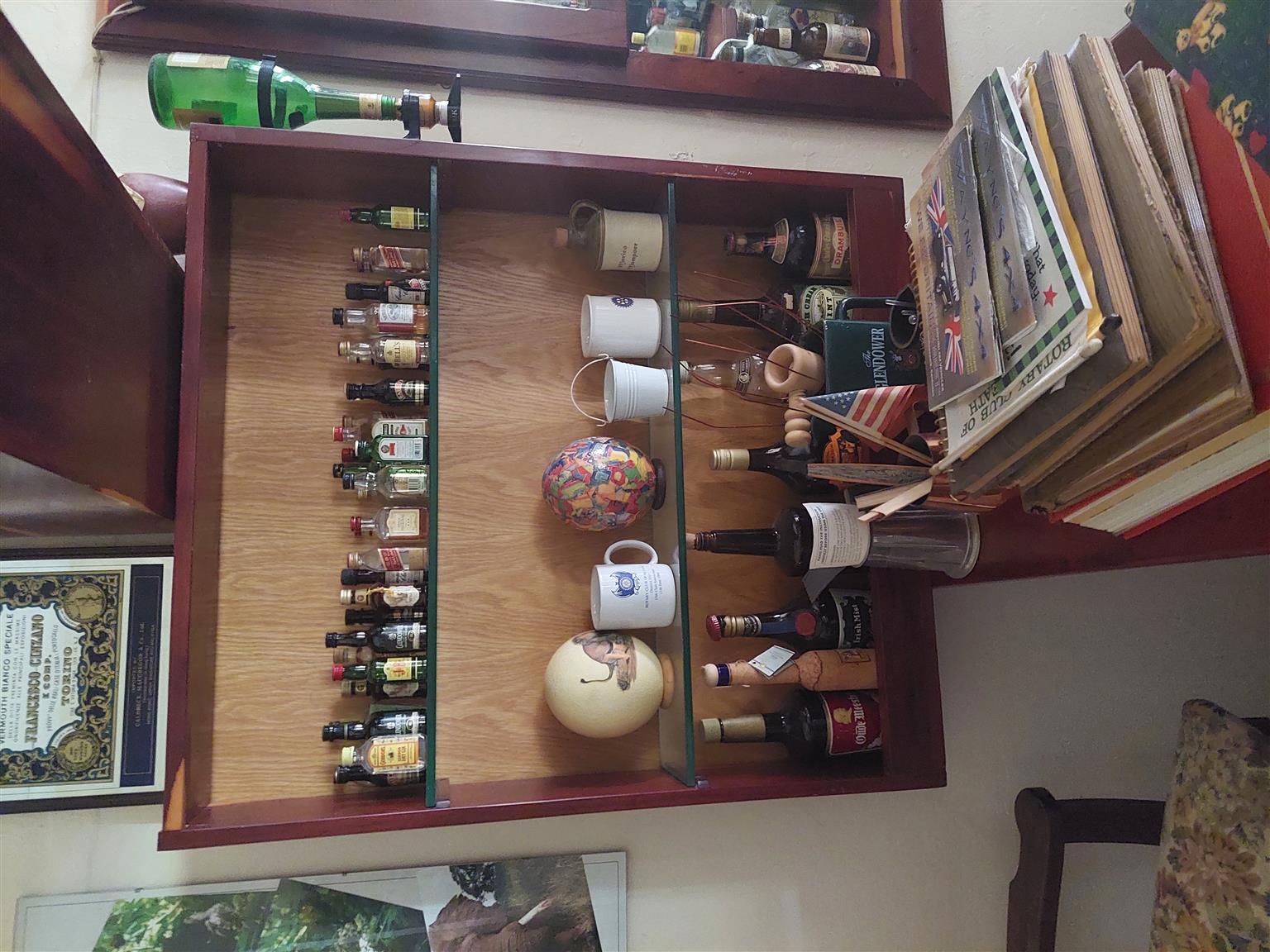 Mopani wood Bar complete with cabinets below, foot rest, with Leadwood Stools to