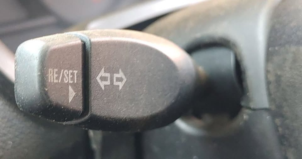 FORD FIGO FLICKER SWITCH - Private Seller FORD FIGO FLICKER SWITCH - Private Seller