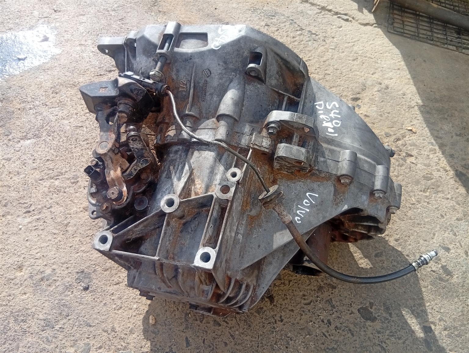 2007-2011 Volvo S40 2.0T  6 speed manual gearbox 3S7R-7F096-BA 6M Manual Gearbox - Private Seller