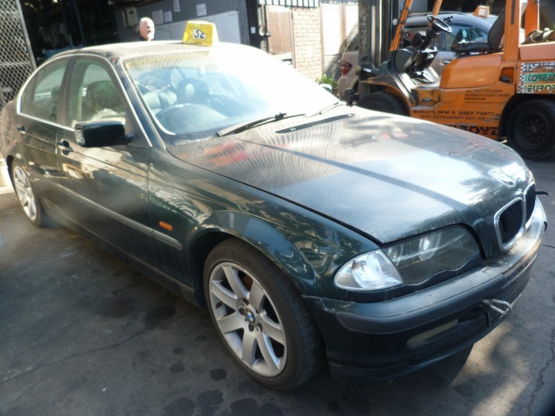 BMW 325i E46 2.5 Petrol Manual M54 Green - 2001 SPARESBOYZ STRIPPING FOR SPARES - Private Seller
