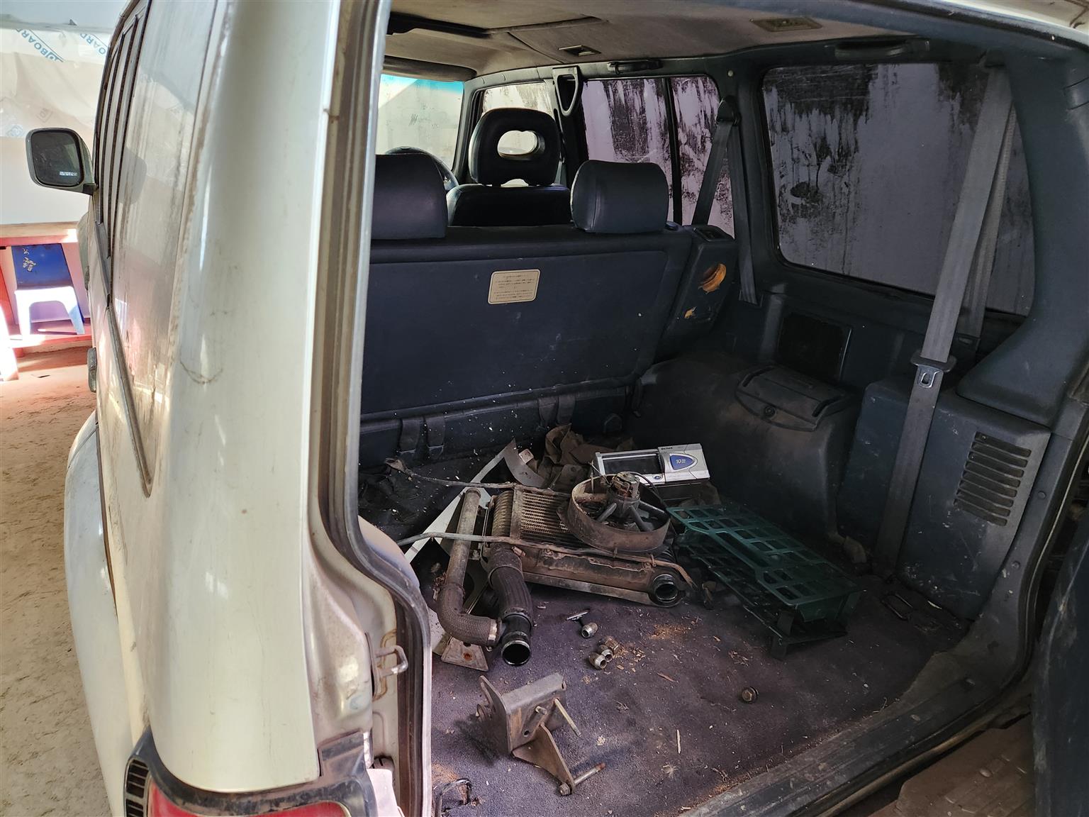 Mitsubishi Pajero Series 2. Selling for Parts
