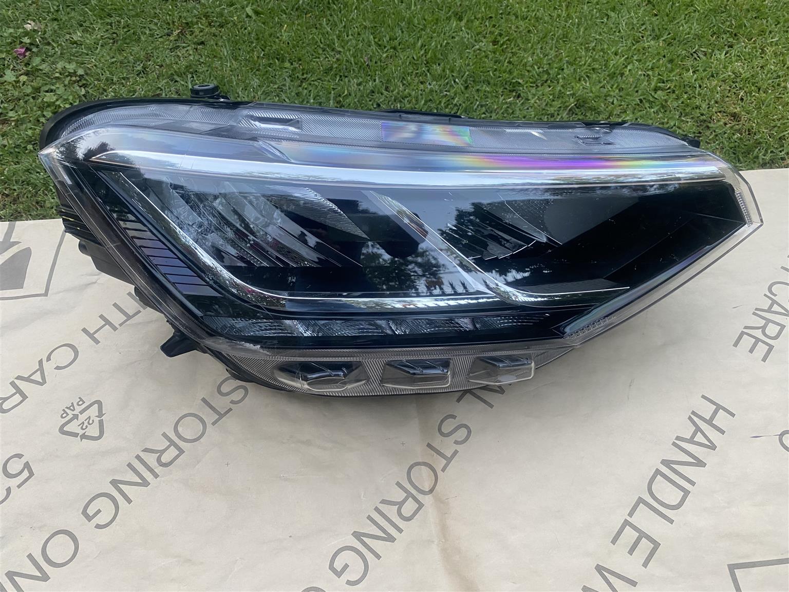 2024 VW POLO 9 SEDAN FULL LED HEADLIGHT RIGHT SIDE FOR SALE - Private Seller 2024 VW POLO 9 SEDAN FULL LED HEADLIGHT RIGHT SIDE FOR SALE - Private Seller