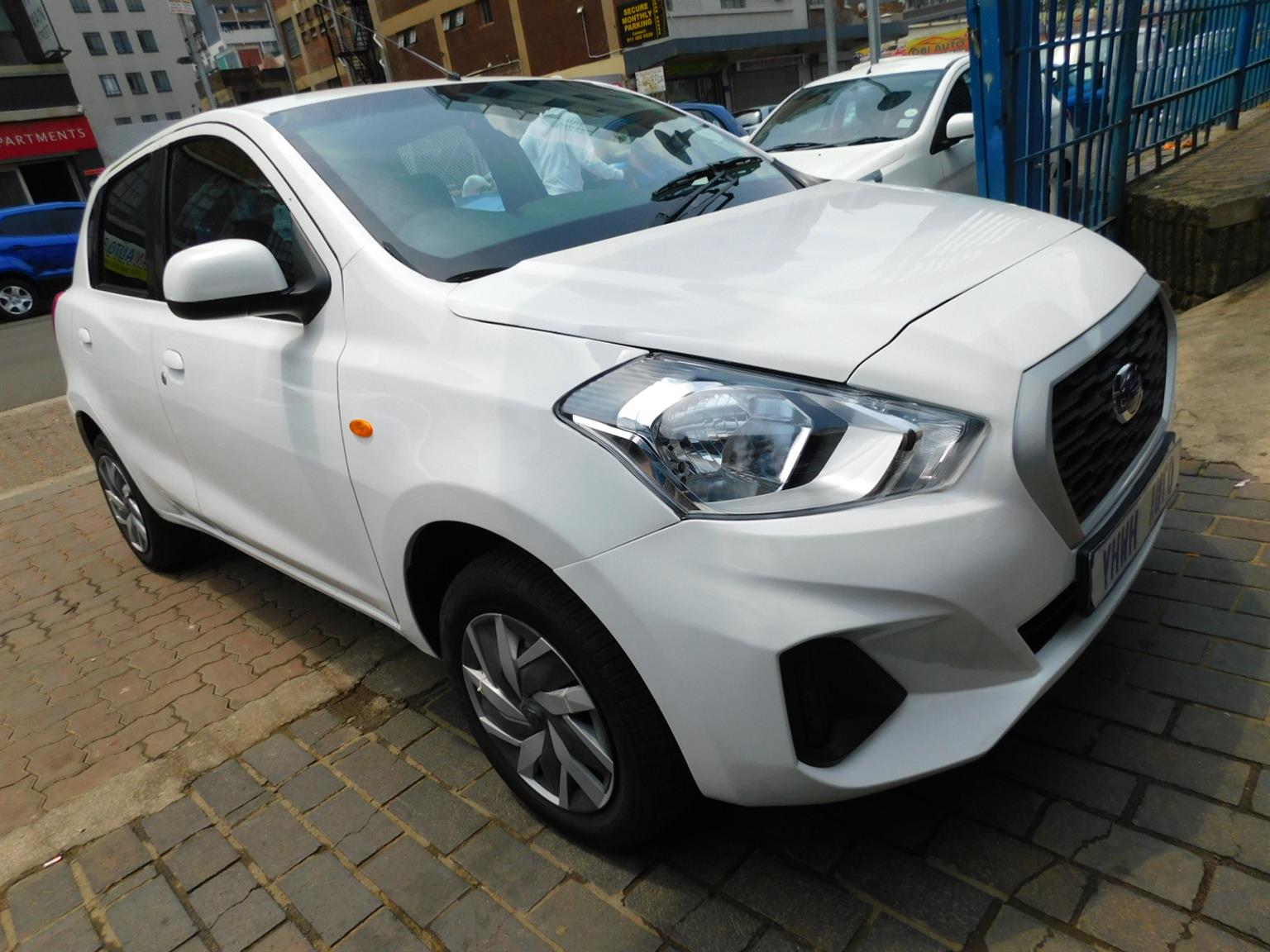 DATSUN GO
