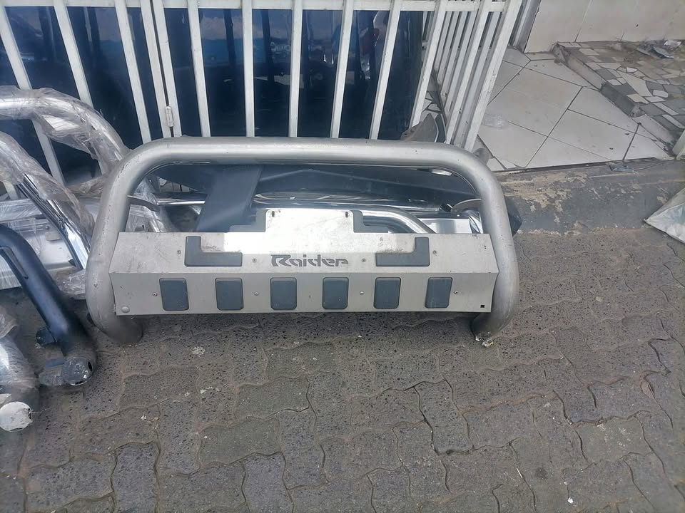 Toyota Hilux Raider nudge bar DM or contact number in the description for assistance. - Private Seller Toyota Hilux Raider nudge bar DM or contact number in the description for assistance. - Private Seller