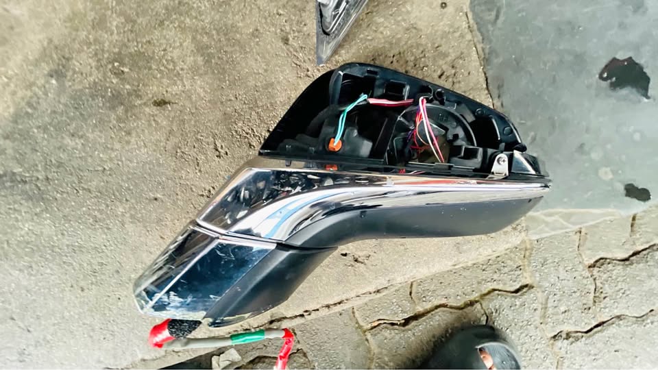 Lexus NX200/NX300 side mirror - Private Seller Lexus NX200/NX300 side mirror - Private Seller