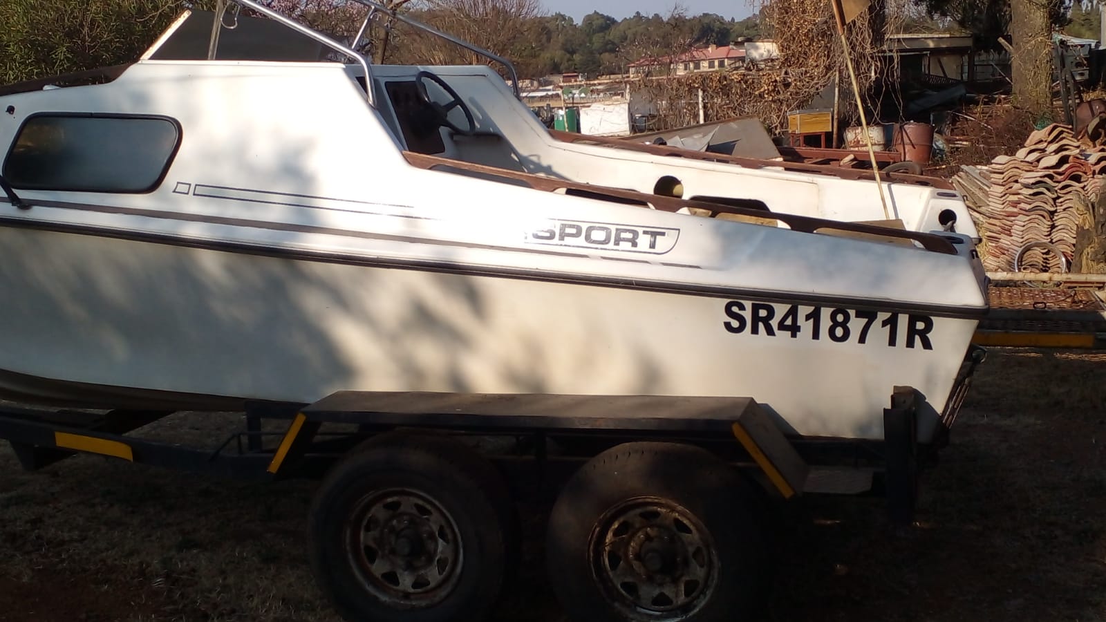 Motor Boat - No Engine - Comes With A Double Axle Trailer