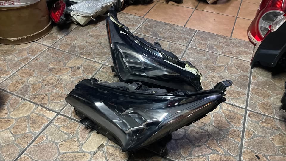 Lexus NX200t NX300 NX300h LED Headlights - Private Seller Lexus NX200t NX300 NX300h LED Headlights - Private Seller