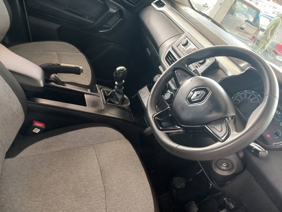 Used Renault Kiger 1.0 Life - Private Seller Used Renault Kiger 1.0 Life - Private Seller
