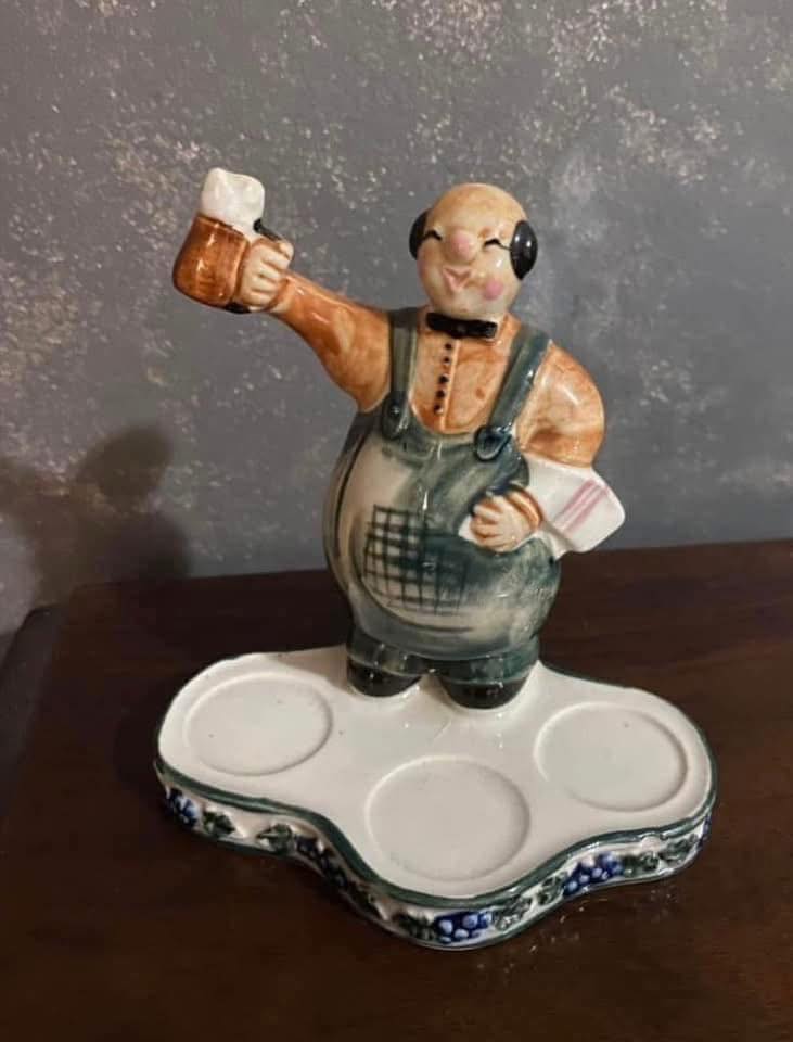Vintage 1940’s ceramic bartender