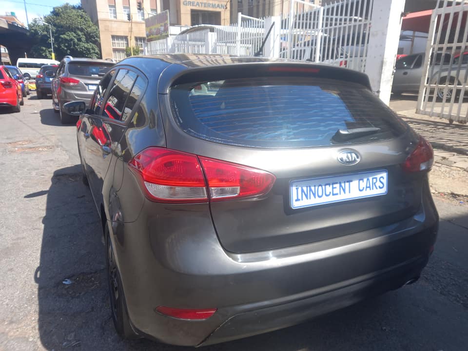 2015 KIA CERATO 1.6 PETROL, MANUAL TRANSMISSION, GREY COLOUR
