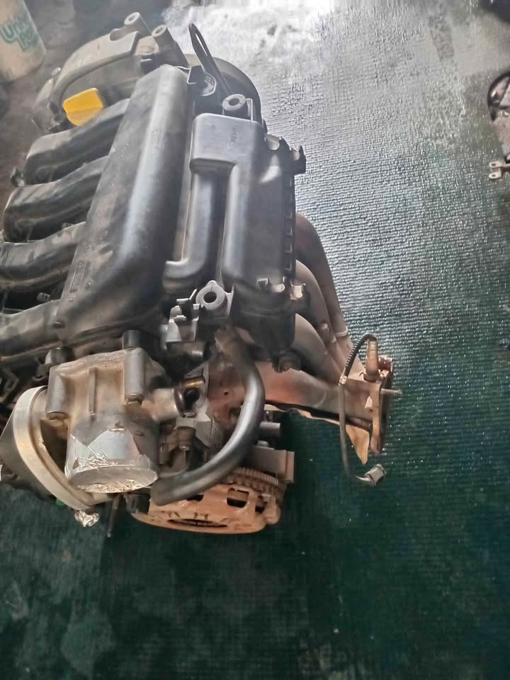 Renault megane ll eng code K4MT 1.6 complete engine for sale WhatsApp or cell - Private Seller Renault megane ll eng code K4MT 1.6 complete engine for sale WhatsApp or cell - Private Seller