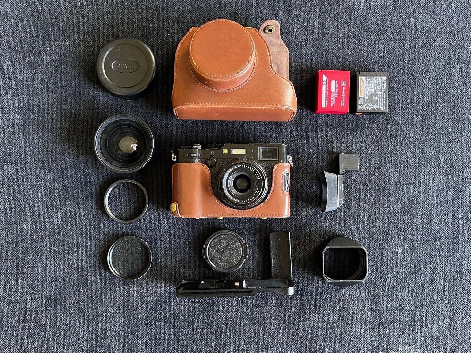 Fujifilm x100F Black with Accessory Package | Junk Mail