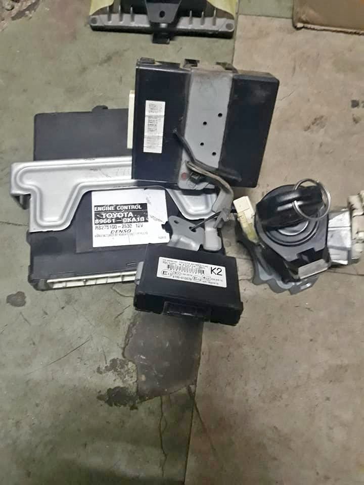 Toyota Hilux D4D 2.7 2TR Lockset For Sale - Private Seller