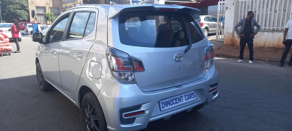 2021 TOYOTA AGYA 1.0 PETROL, MANUAL, SILVER COLOR, MILEAGE