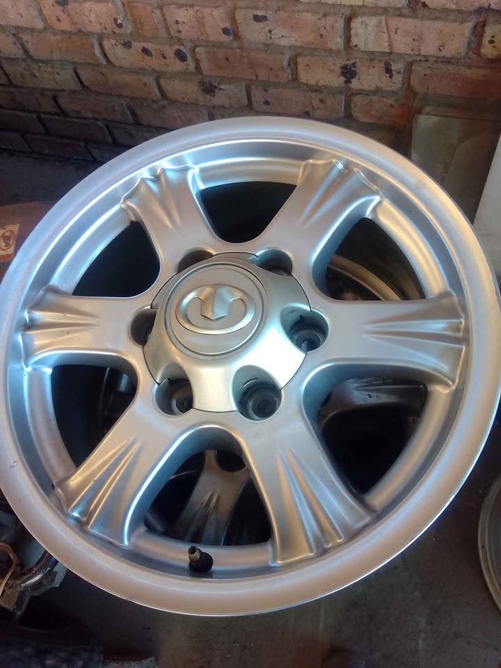 Gwm 16" mags - Private Seller