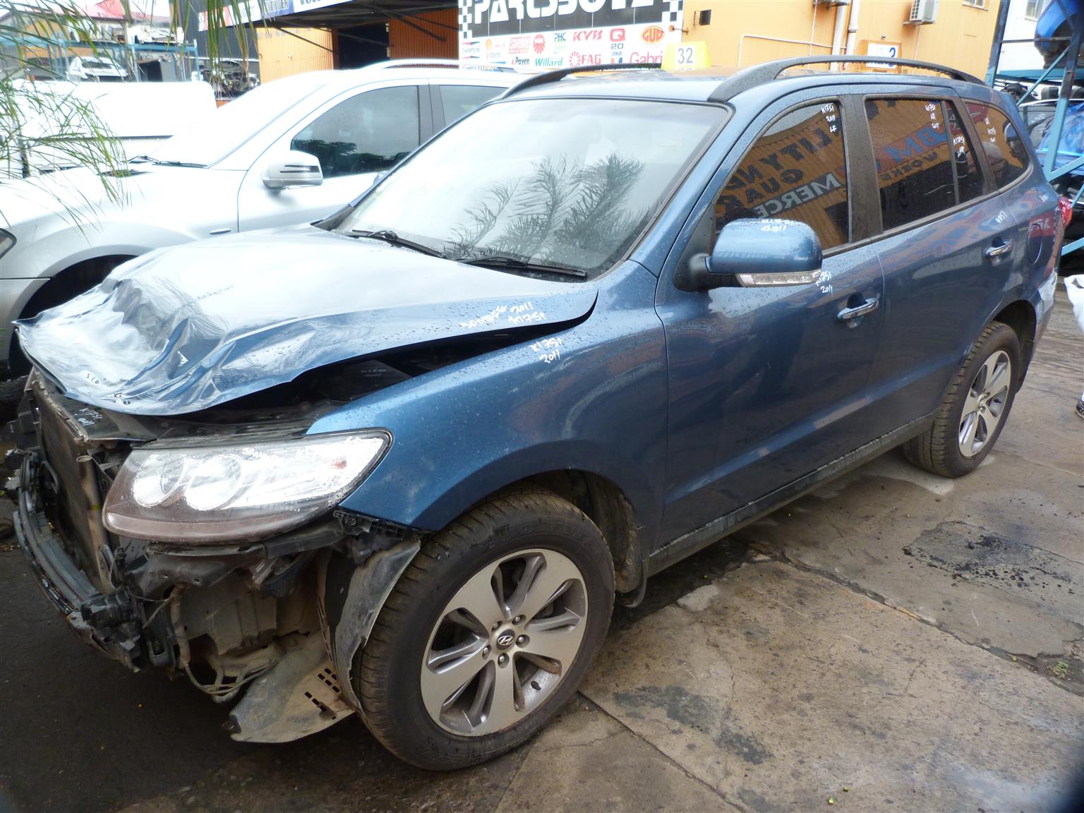 Hyundai Santa Fe 4x4 2.0 CRDi AT - 2011 - Private Seller Hyundai Santa Fe 4x4 2.0 CRDi AT - 2011 - Private Seller