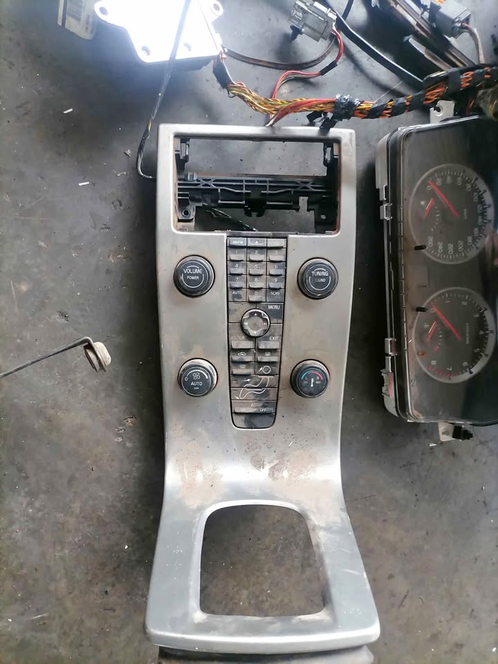 Volvo s40 fan controls - Private Seller Volvo s40 fan controls - Private Seller