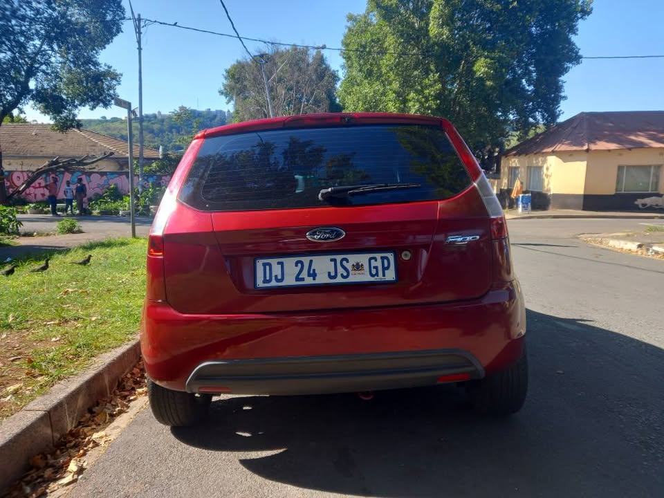 Ford FIGO HATCHBACK 1.4 ENGINE PETROL. 2014 Model, Manual, Maroon Color, Mileage
