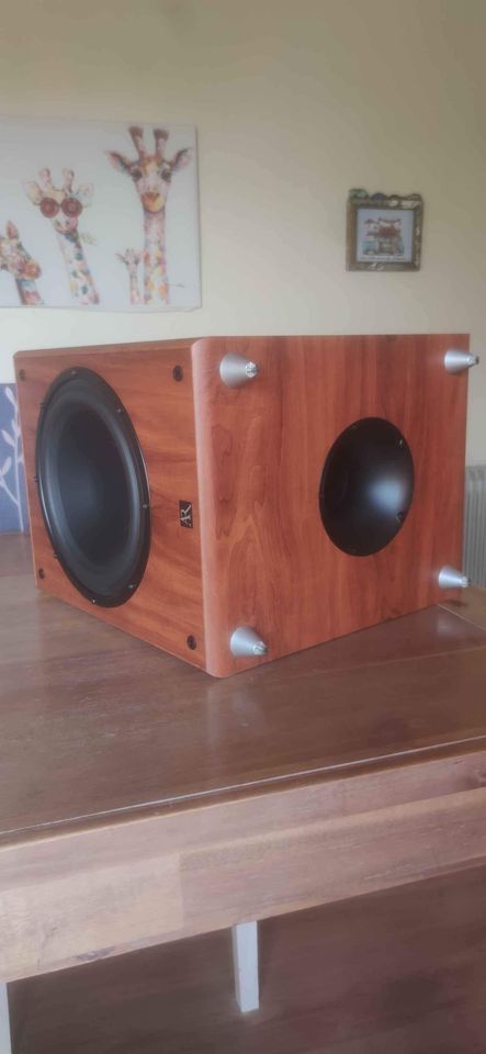 Acoustic Research Sub 1000