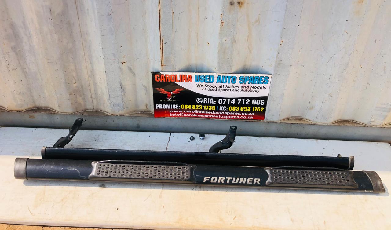 Toyota Fortuner Gd6 right side step stainless steel (replacement) - Private Seller Toyota Fortuner Gd6 right side step stainless steel (replacement) - Private Seller