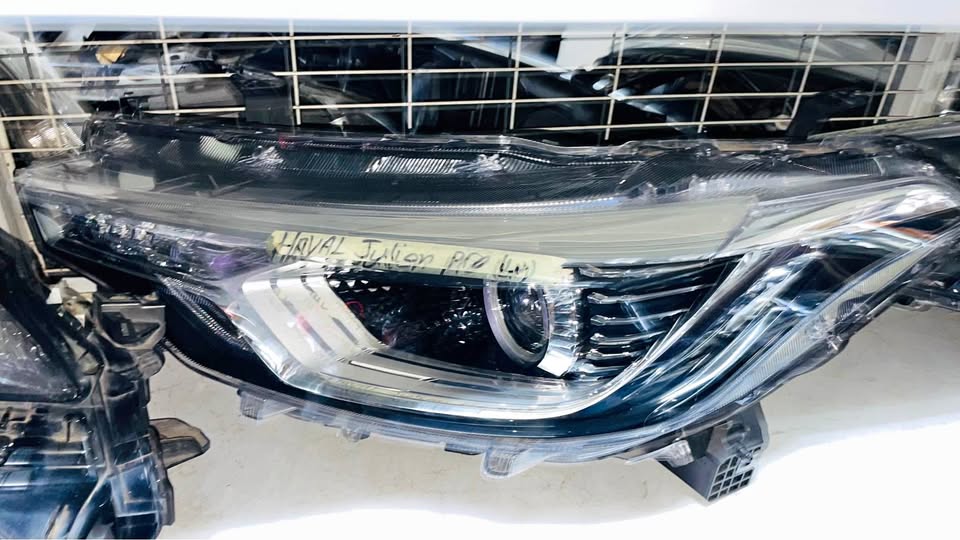 GWM HAVAL JOLION Pro headlight - Private Seller GWM HAVAL JOLION Pro headlight - Private Seller