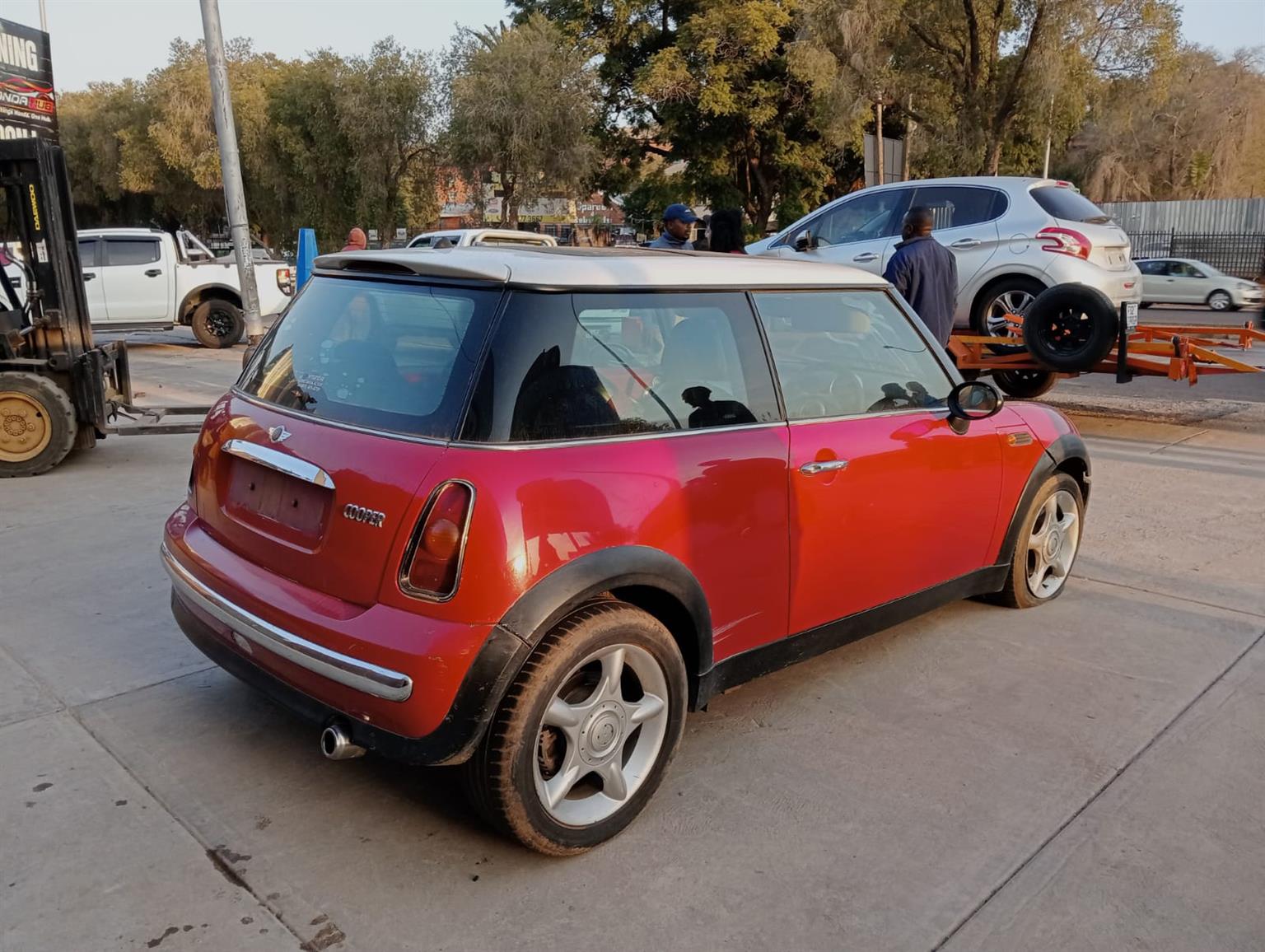 Mini Cooper R50 Manual 2002 1.6 W10 Non Supercharge Stripping - Private Seller