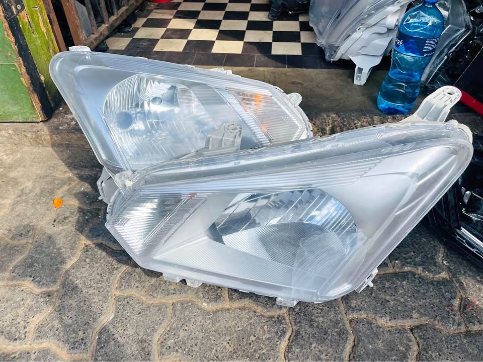 Isuzu D-Max headlights 2016/19 - Private Seller Isuzu D-Max headlights 2016/19 - Private Seller