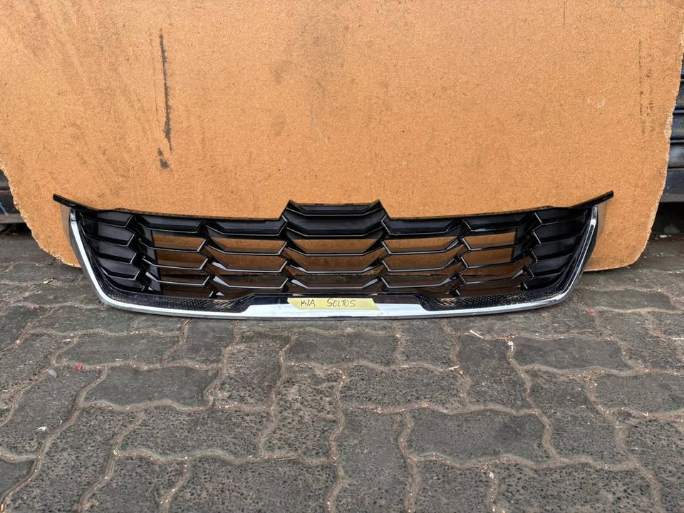Kia Seltos Grill - Private Seller Kia Seltos Grill - Private Seller