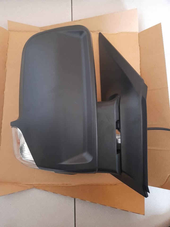 Mercedes Benz sprinter 08 on Manual adjustment Short Arm Door Mirrors for sale