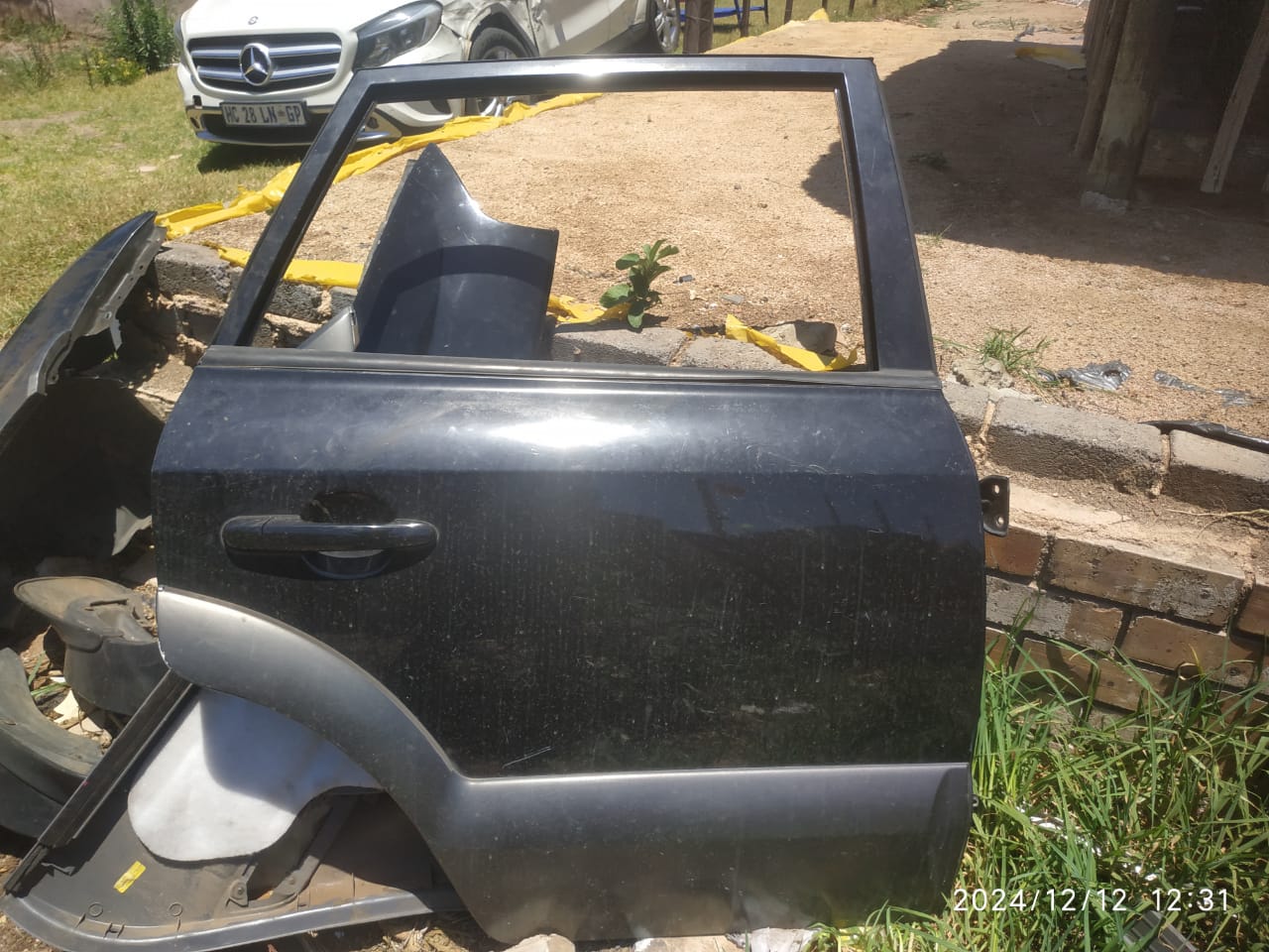 2008 Hyundai Tucson Right rear door shell / Back door for sale - Private Seller