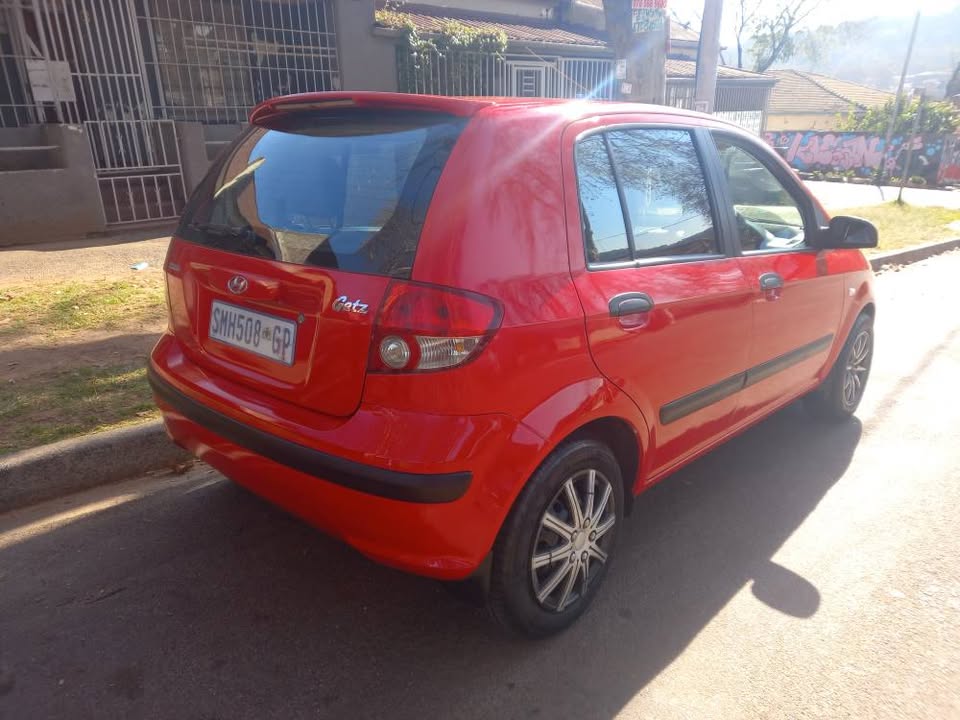 2005 Hyundai Getz 1.4 Petrol, Manual, Red, 95000kms