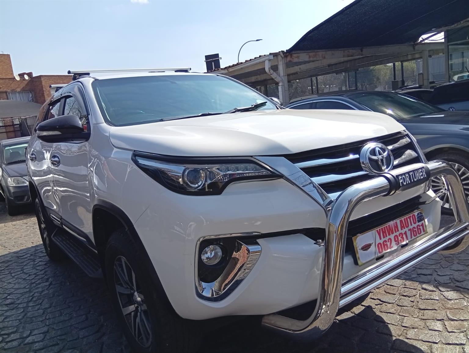 Fortuner 2.8GD-6 SUV 2017  7Seater Diesel Manual 98,000km Leather Seats, G