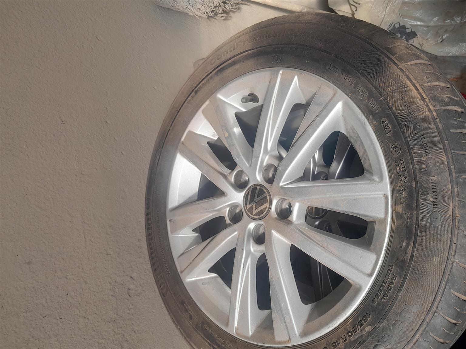 Polo 8 tsi mags and tyres  set - Private Seller