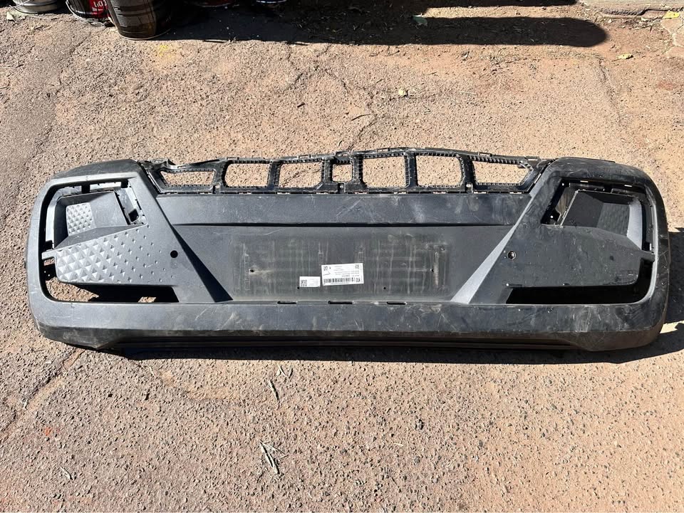 MAHINDRA XUV 3XO rear Bumper - Private Seller MAHINDRA XUV 3XO rear Bumper - Private Seller
