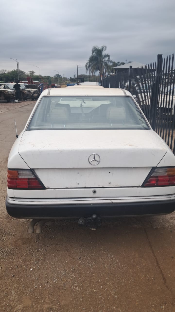 W124 300e stripping for spares - Private Seller W124 300e stripping for spares - Private Seller