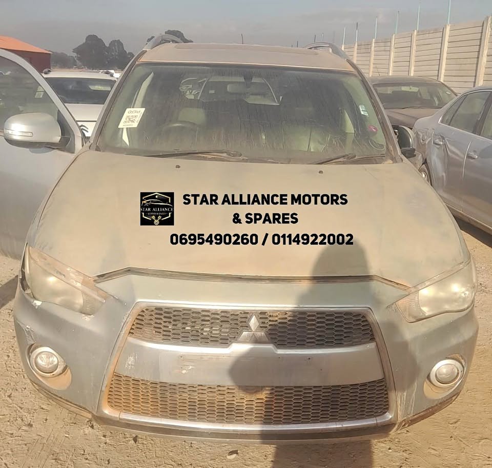 MITSUBISHI OUTLANDER STRIPPING FOR SPARES - Private Seller